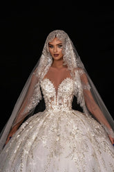 Glamorous White Sweetheart Sleeveless Beaded Ball Gown Lace Tulle Wedding Dresses With Appliques